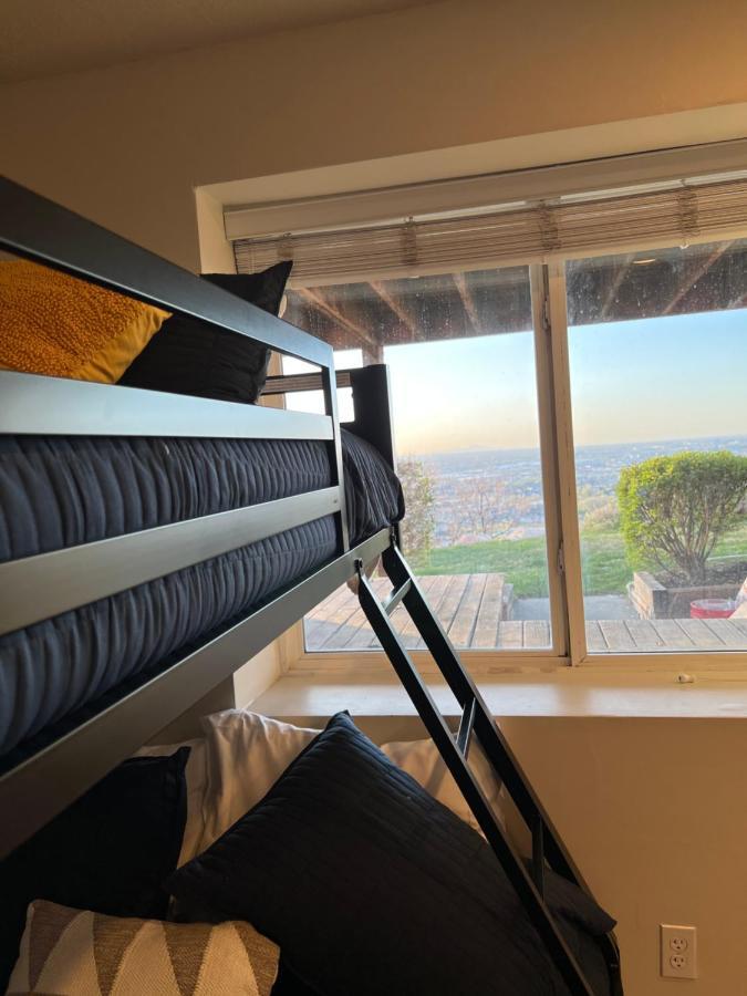 Above Ground Basement Apartment 2 Bedroom 1 B Retreat With Gorgeous View Draper Exteriör bild